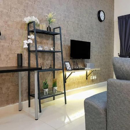 Puchong 8-12 Pax 5Min Lrt Cozy Apartment Ioi Mall 外观 照片
