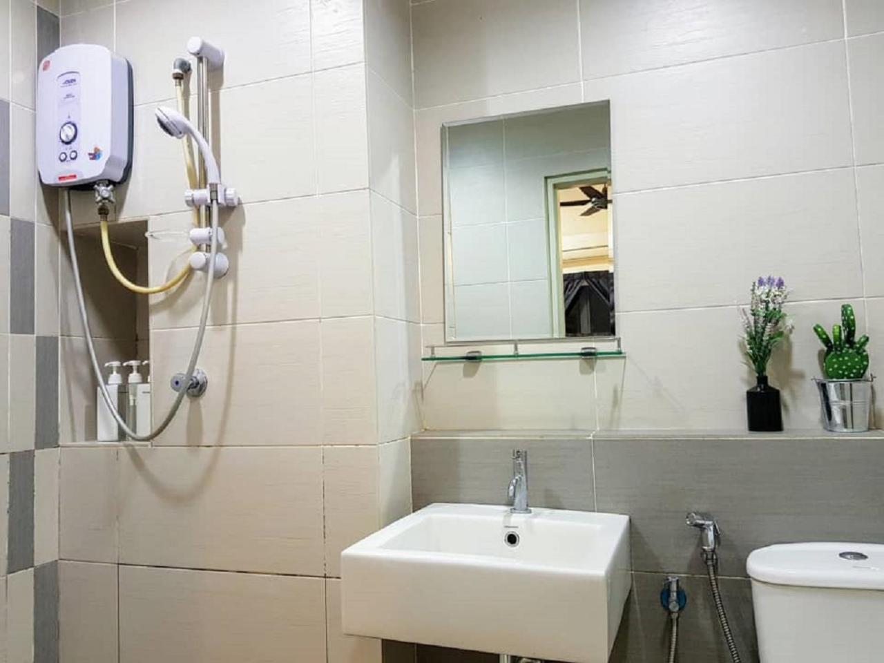 Puchong 8-12 Pax 5Min Lrt Cozy Apartment Ioi Mall 外观 照片