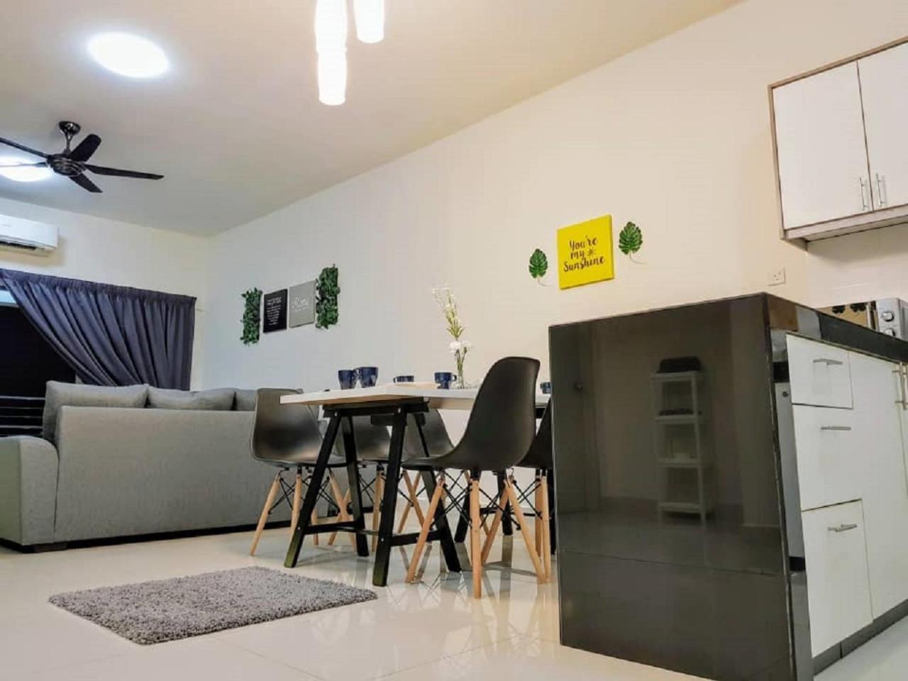 Puchong 8-12 Pax 5Min Lrt Cozy Apartment Ioi Mall 外观 照片