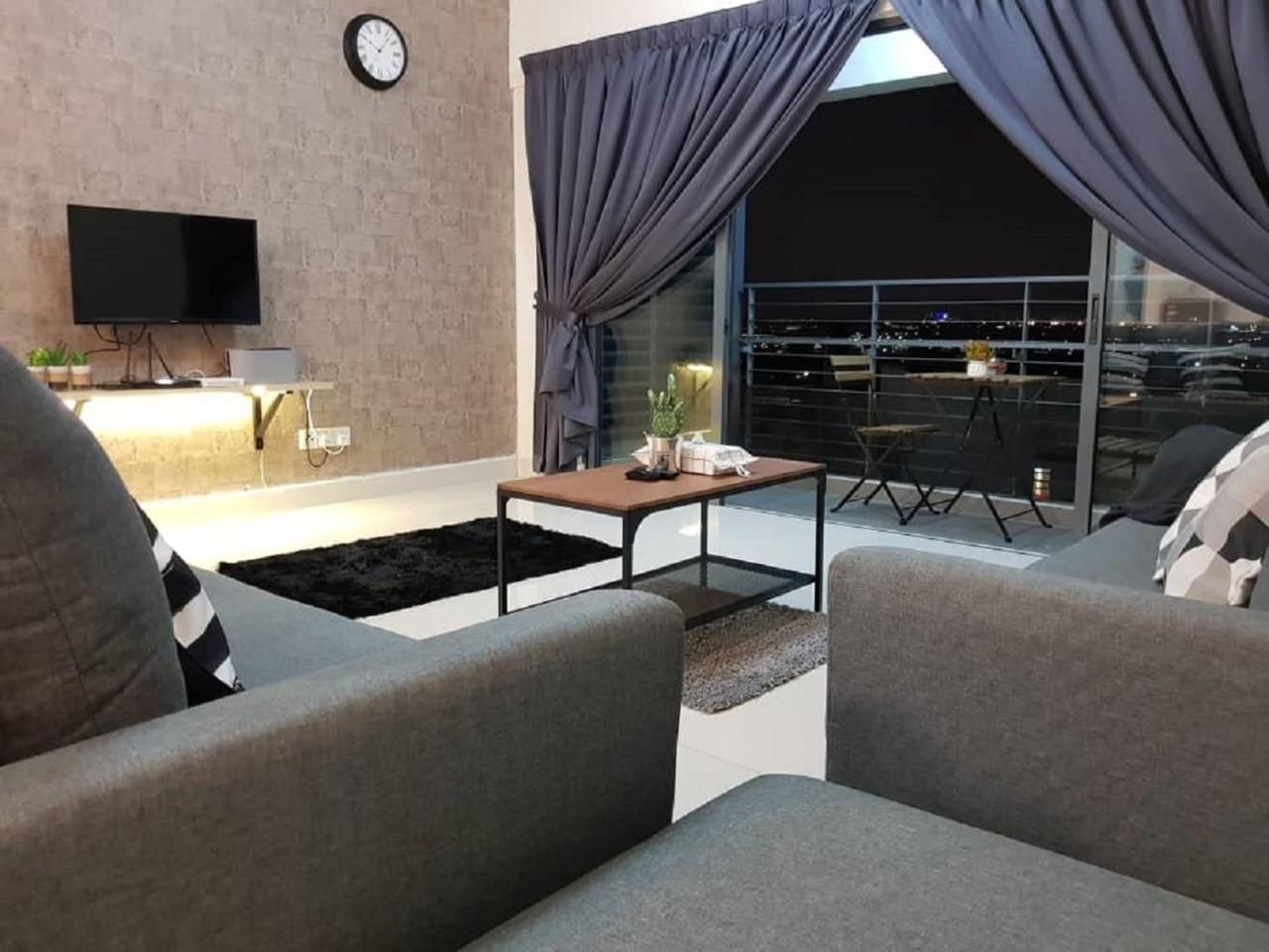 Puchong 8-12 Pax 5Min Lrt Cozy Apartment Ioi Mall 外观 照片